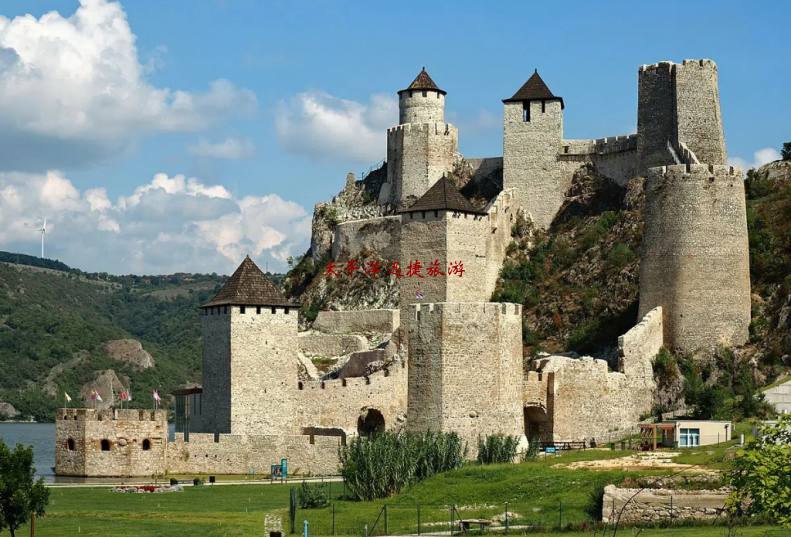 Golubac_Fortress_(град_Голубац)